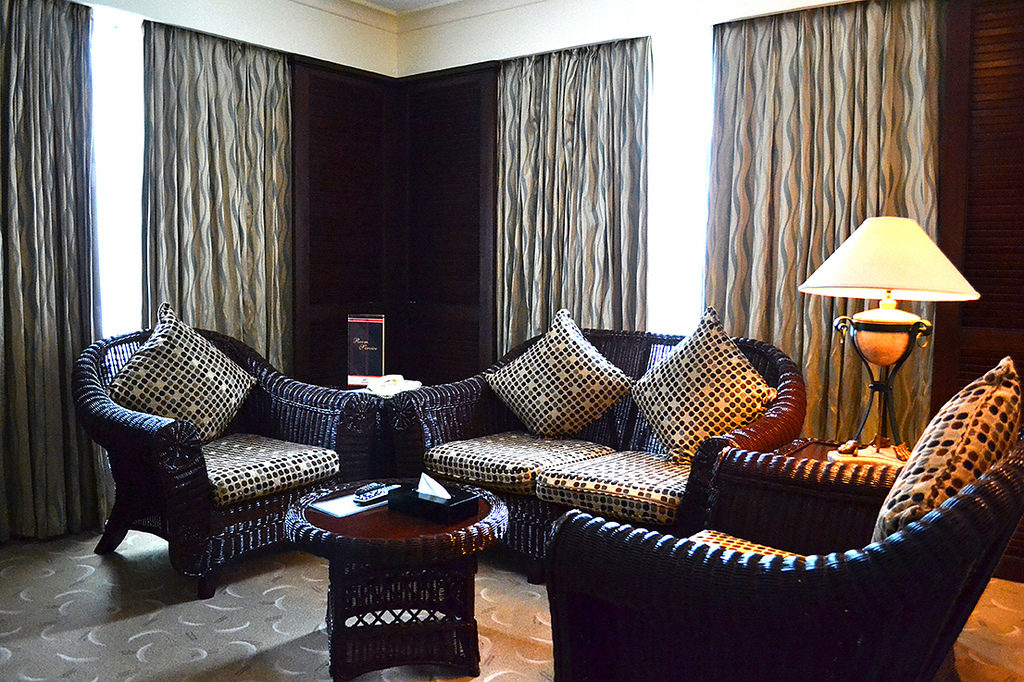 Waterfront Airport Hotel and Casino Mactan - Image 2