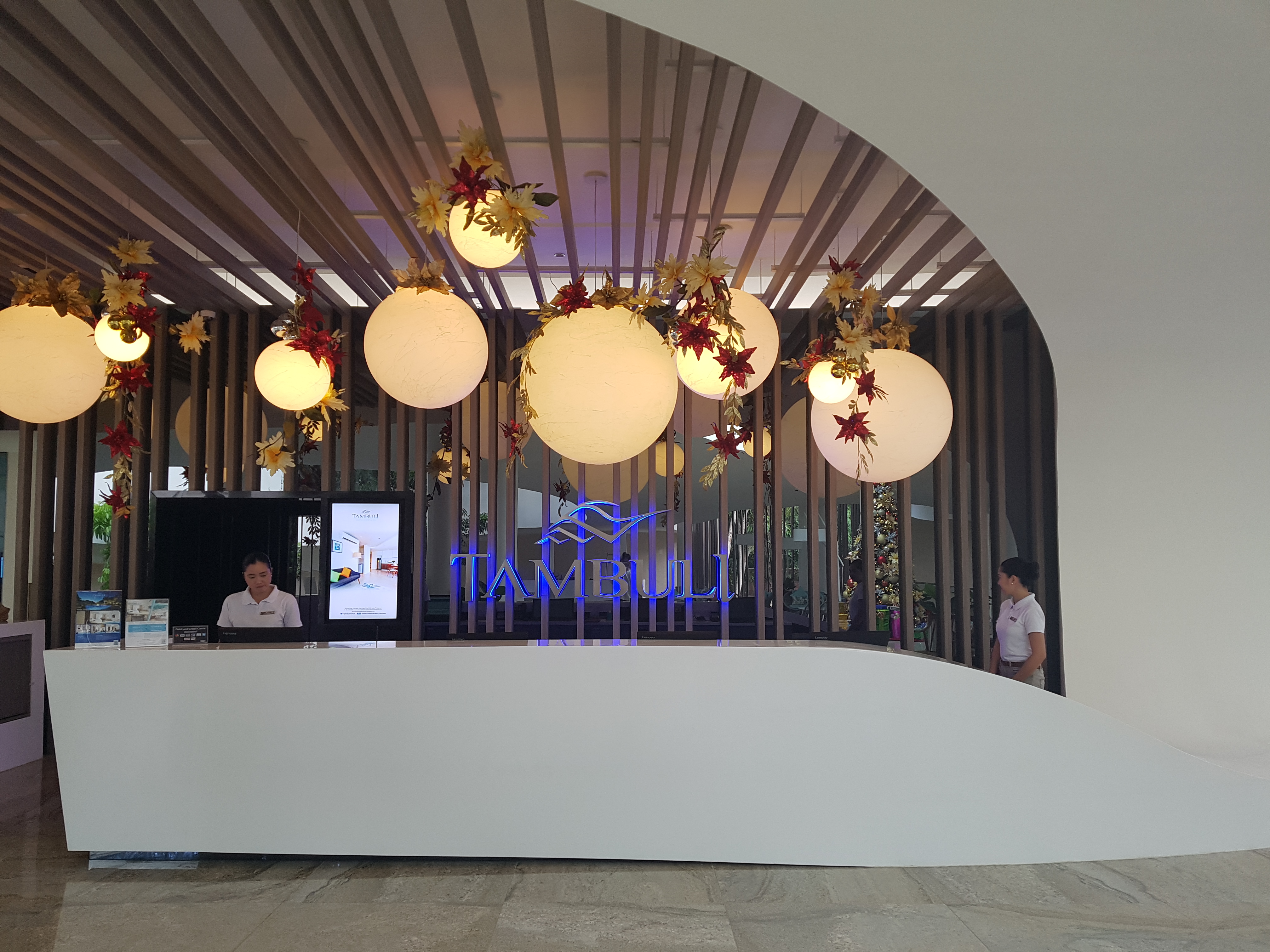 Tambuli Seaside Resort