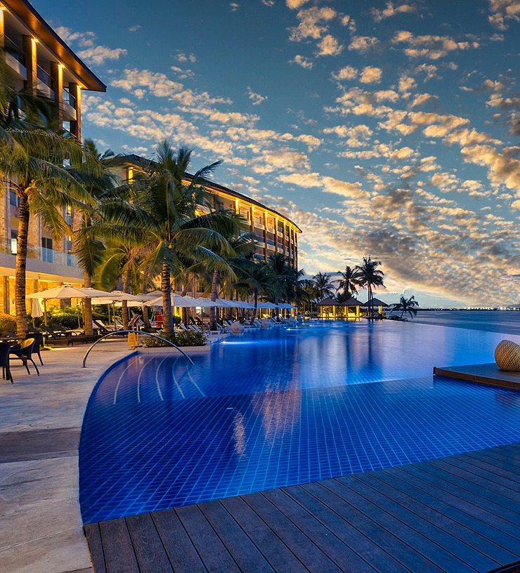 Dusit Thani Mactan - Image 1