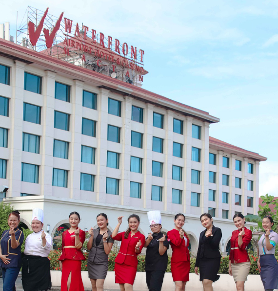Waterfront Airport Hotel and Casino Mactan