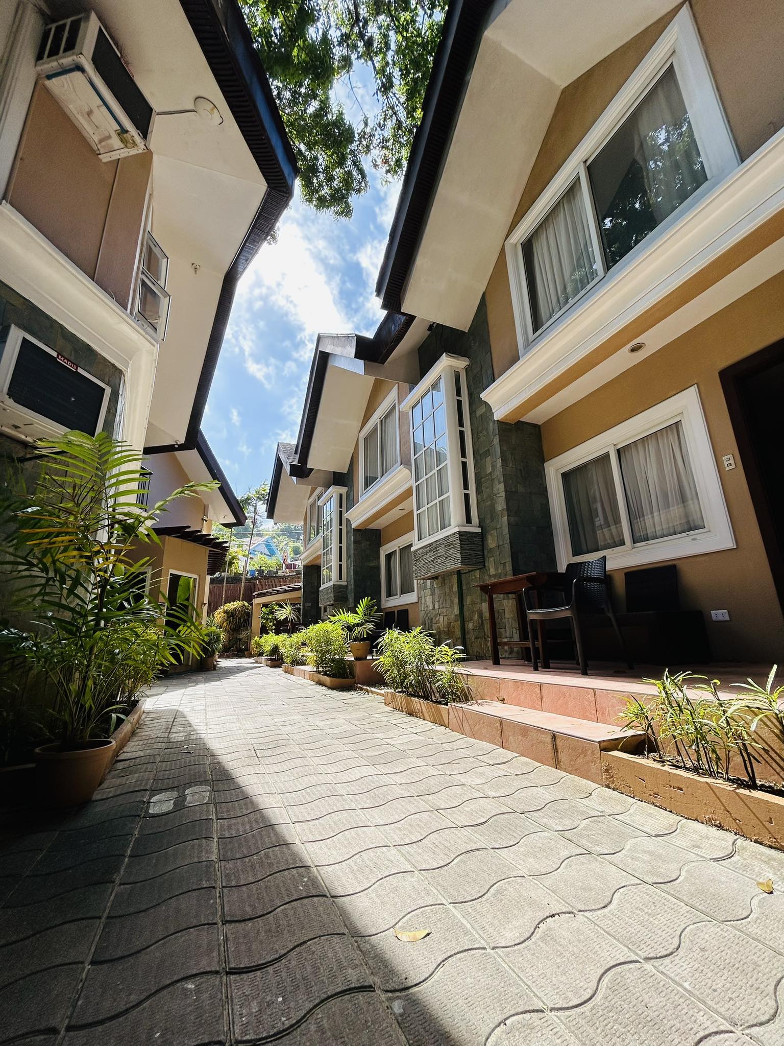 Sheridan Villas