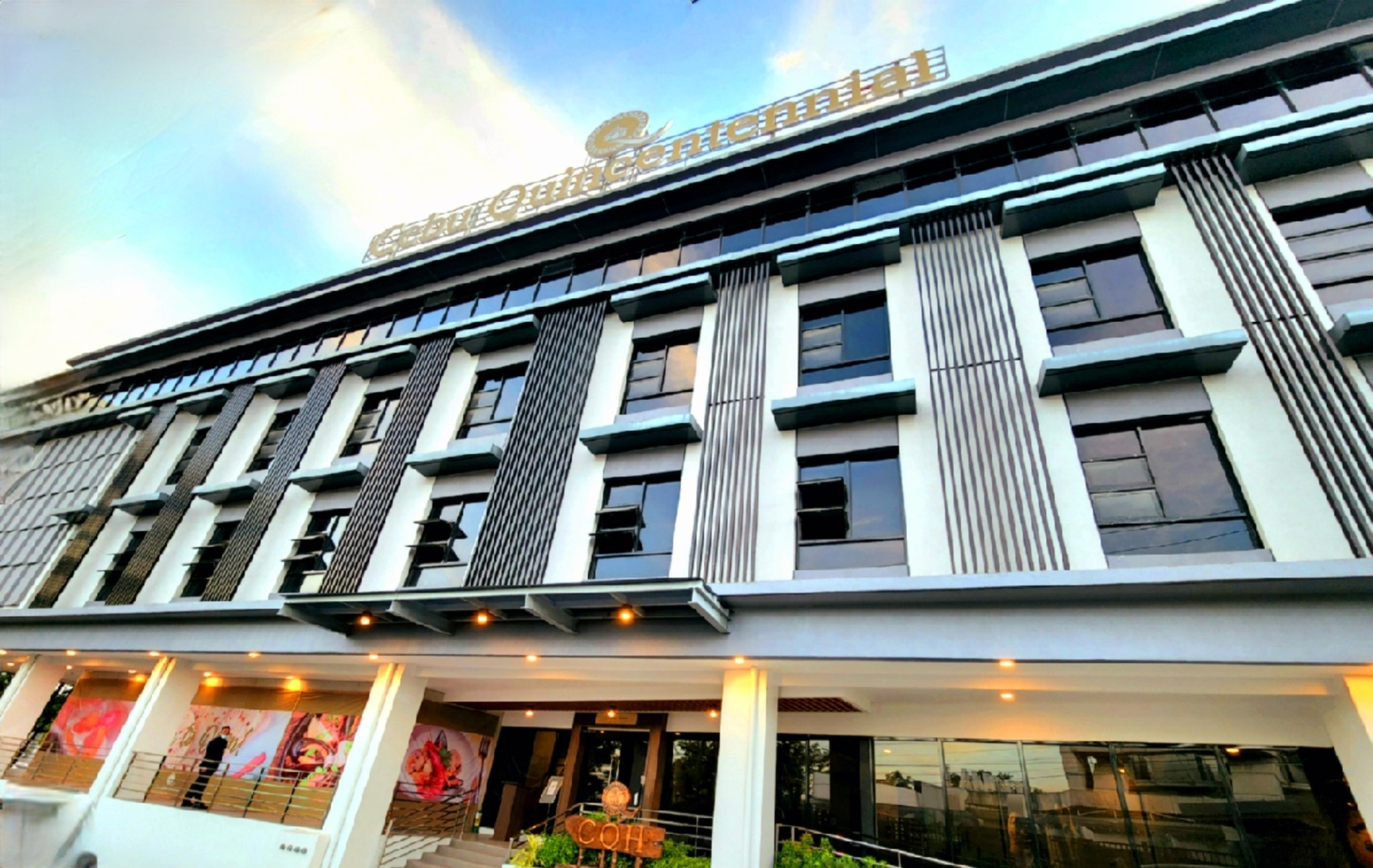 Quincentennial Hotel 