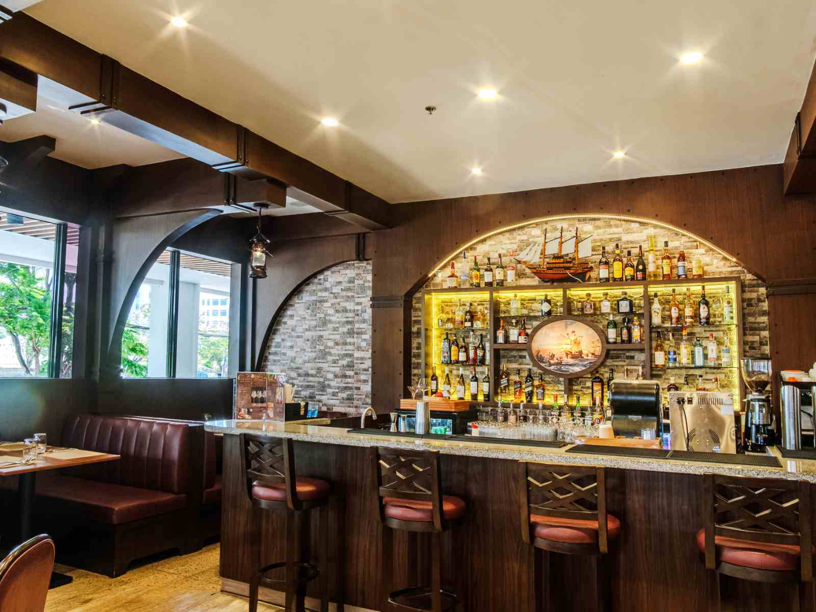 Quincentennial Hotel - Image 3