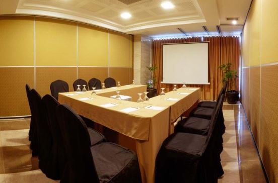 One Central Hotel - Image 2