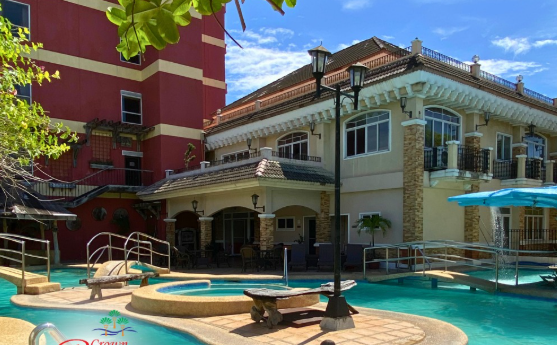 Crown Regency Mactan - Image 4