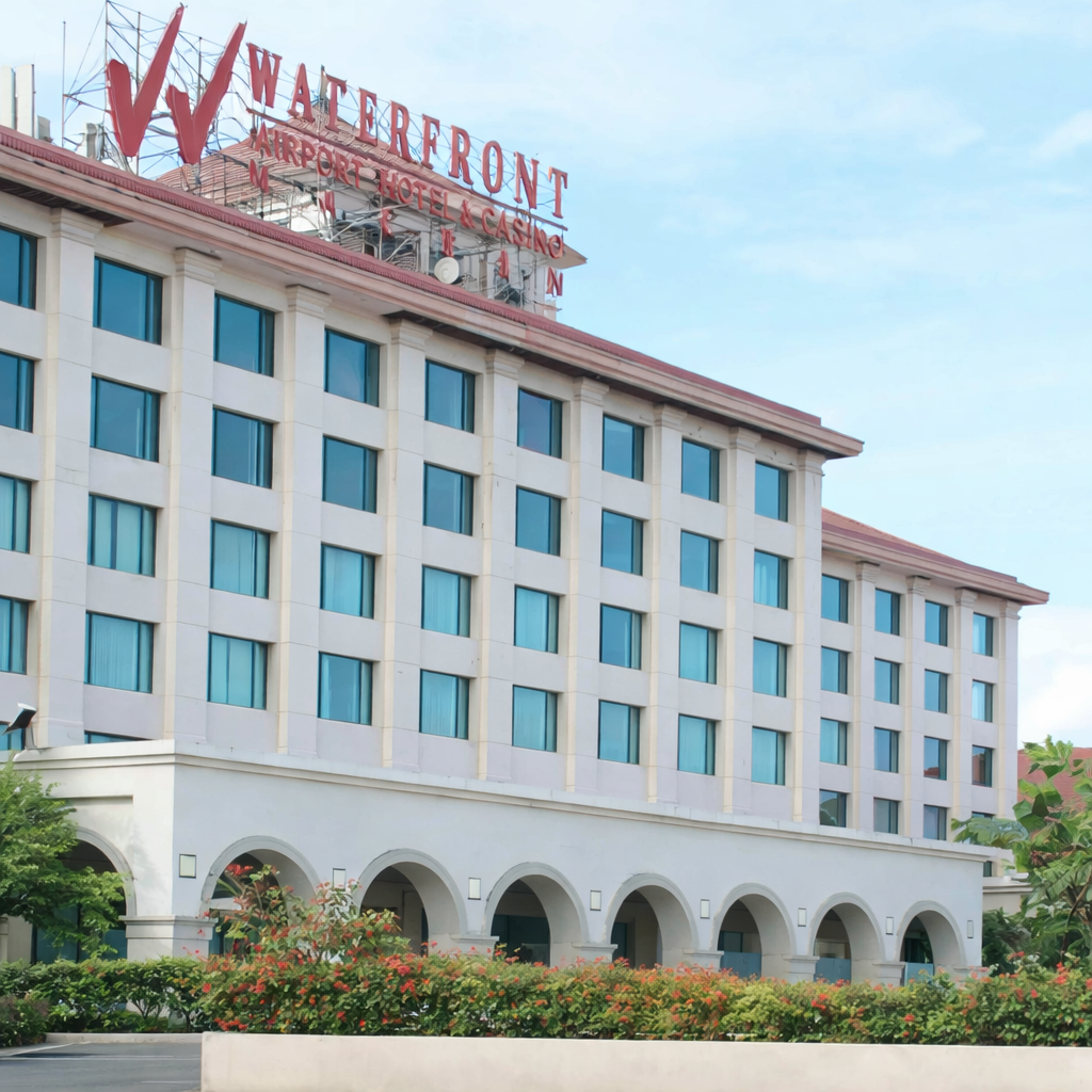 Waterfront Airport Hotel and Casino Mactan