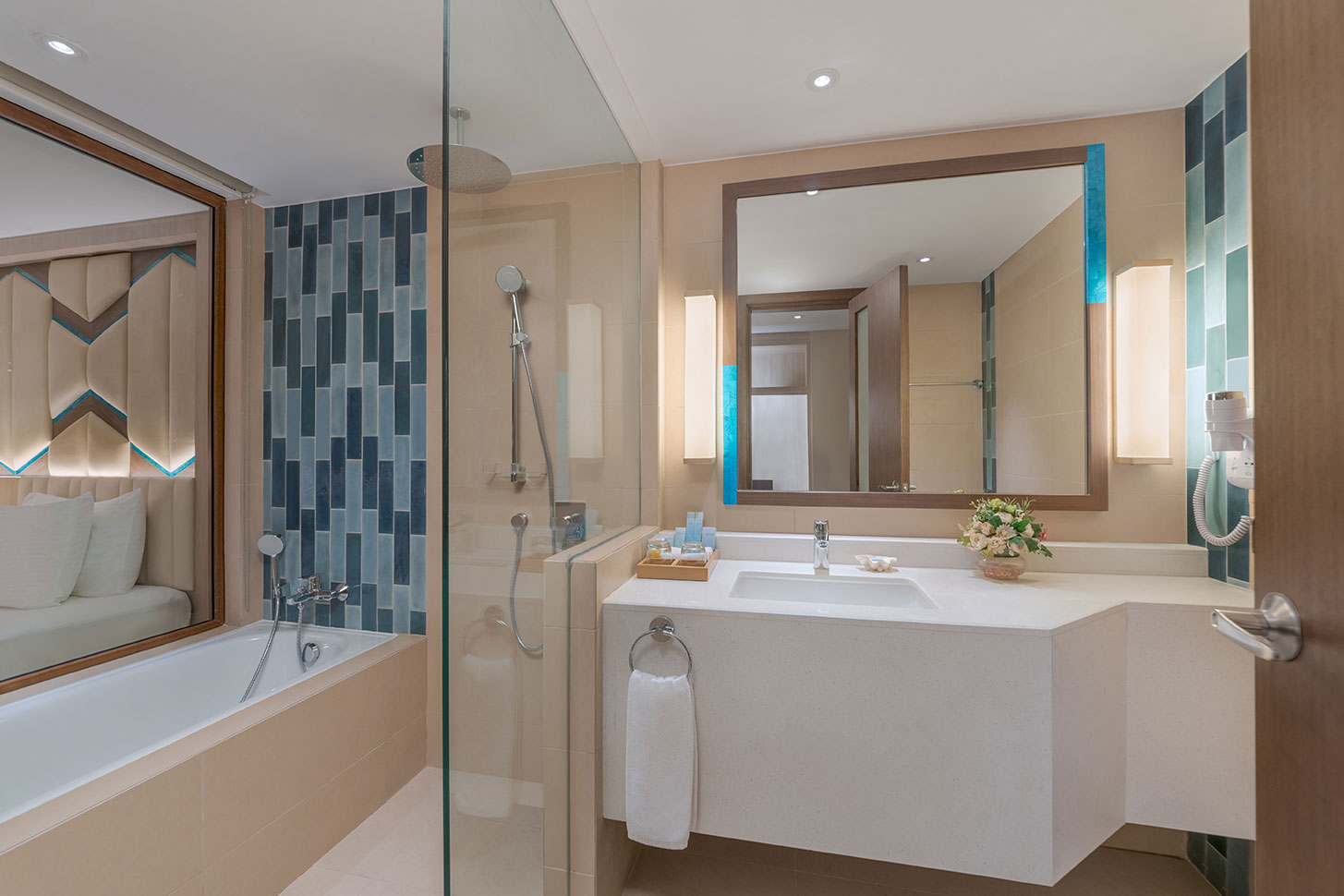 Premier W/ Direct Pool Access