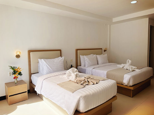 Pool Side/Pool Access